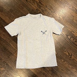 Vineyard Vines Tshirt. Size Men’s XS. Lacrosse theme